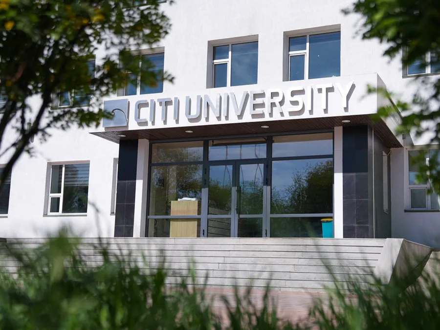 СИТИ Их сургуулийн A байрны үндсэн орц